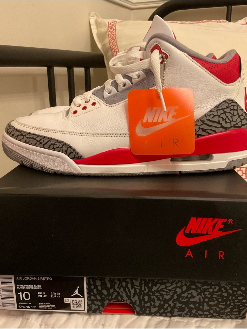 Nike Men’s Air Jordan 3 Retro Sneakers - White/Red